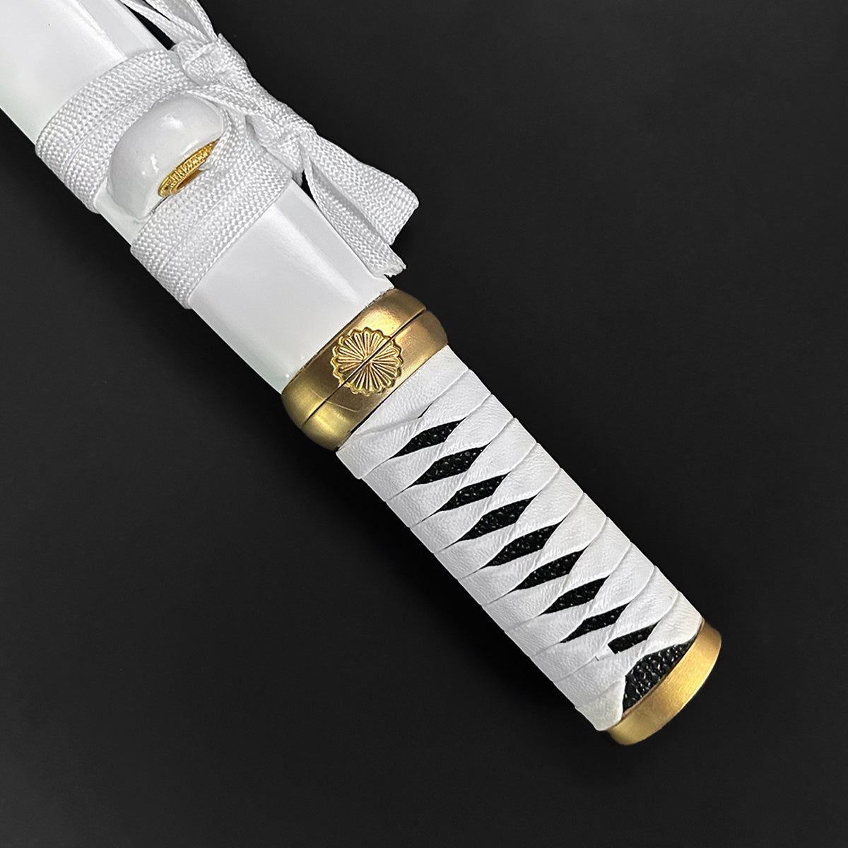Asuka Hand-Forged White Wood Scabbard Tanto