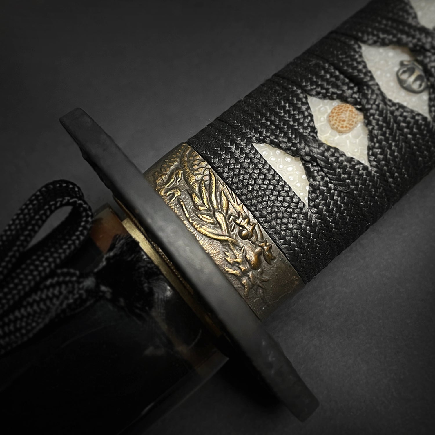 Purchase Musha Black Pearl Dragon Katana for Sale - Musashi Swords