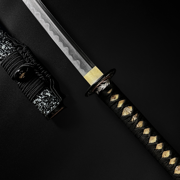 Chokuto vs. Katana: The Real Differences Behind Straight and Curved Design