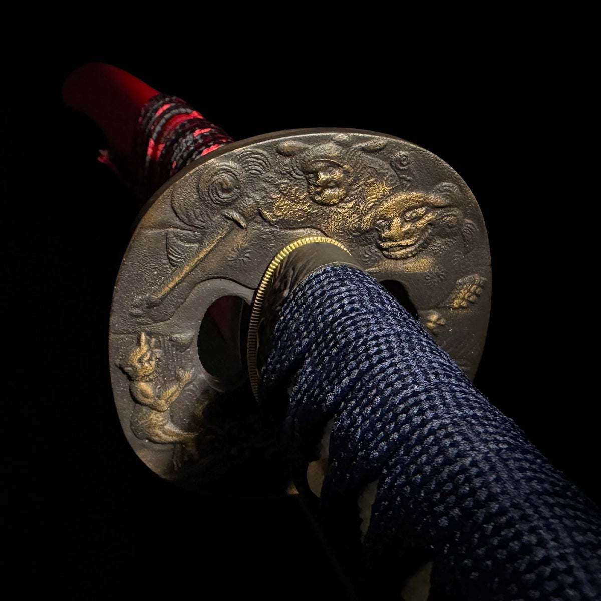 Musashi Dual Katana brass tsuba detail