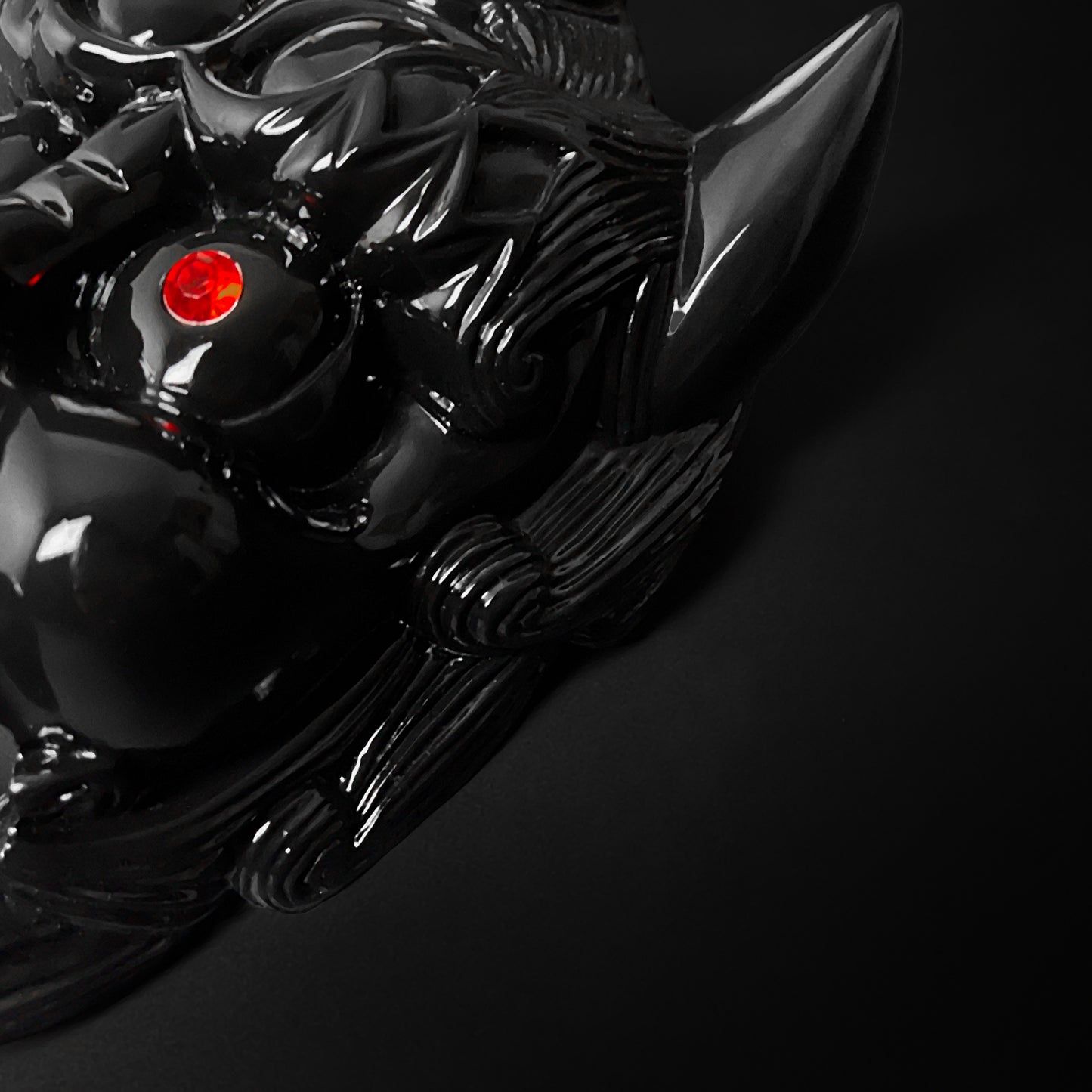 Decorative Black Demon Face Sai Holder