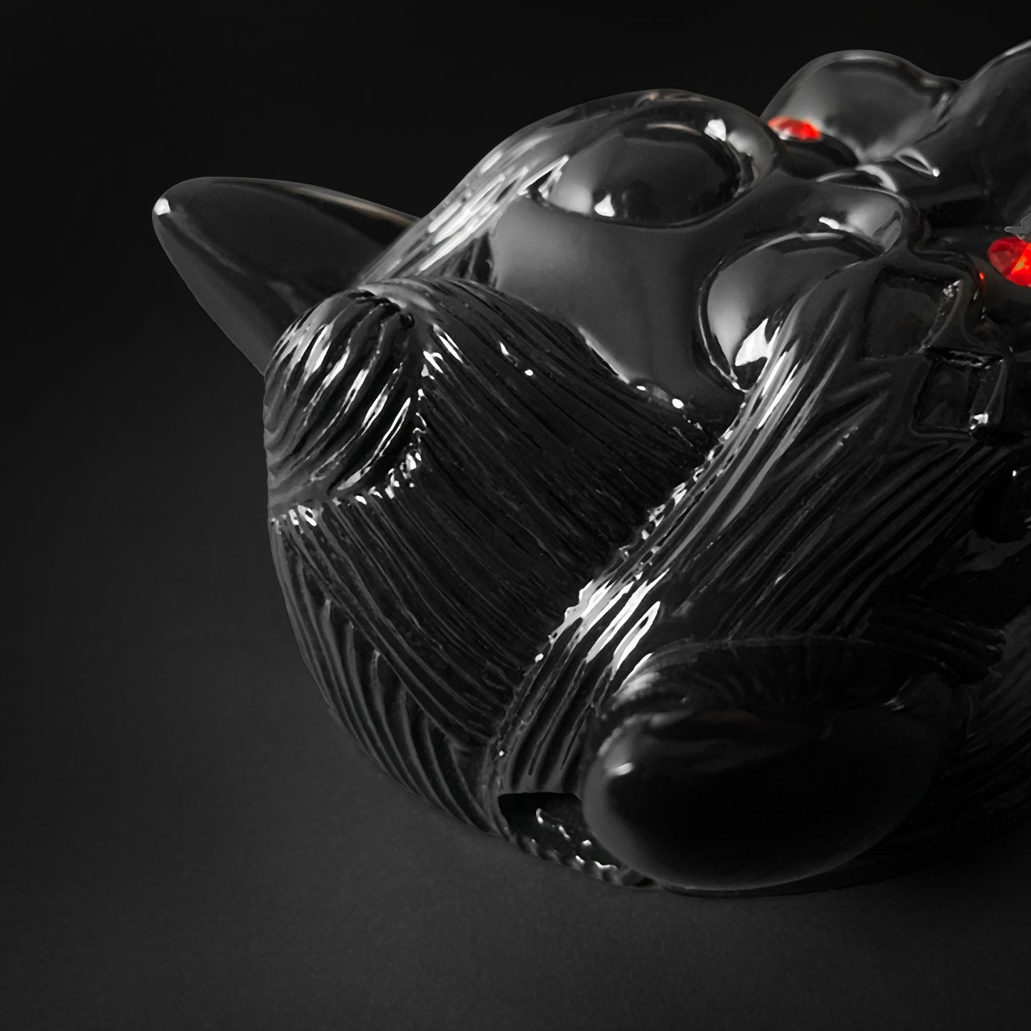 Decorative Black Demon Face Sai Holder