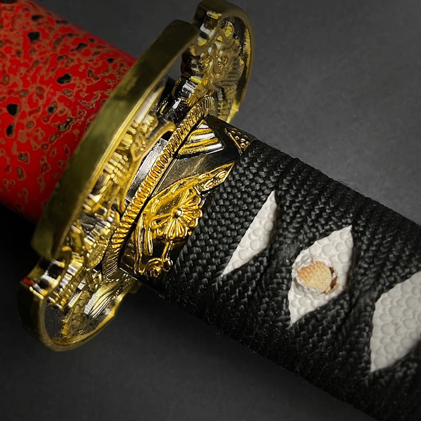 Musha Red Dragon on Scabbard Samurai Sword