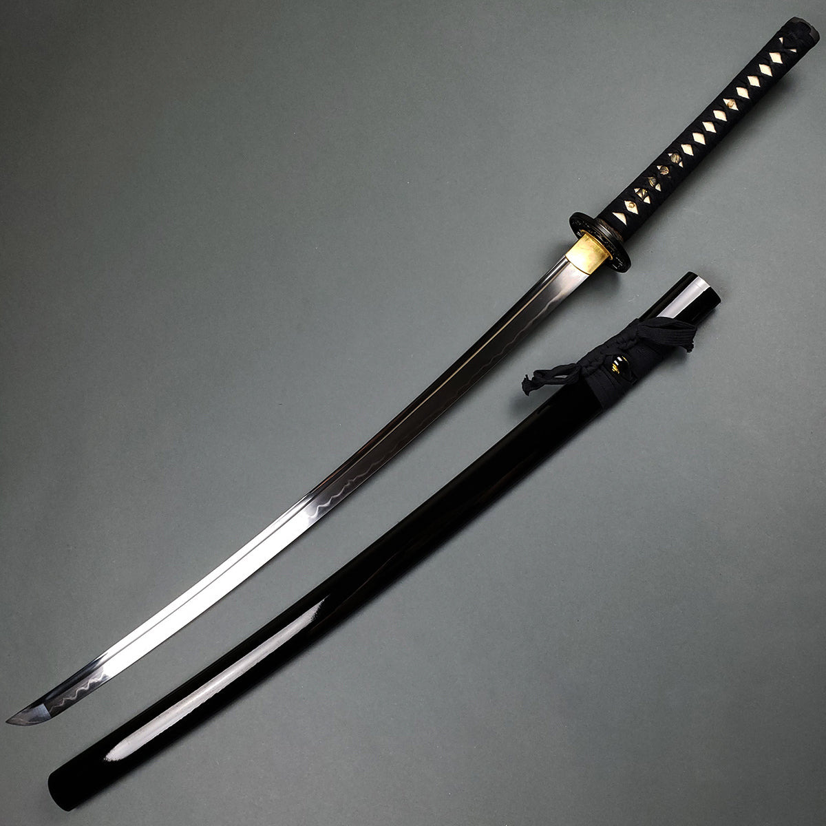 What is the sharpest blade or sword (weapon) in the world
