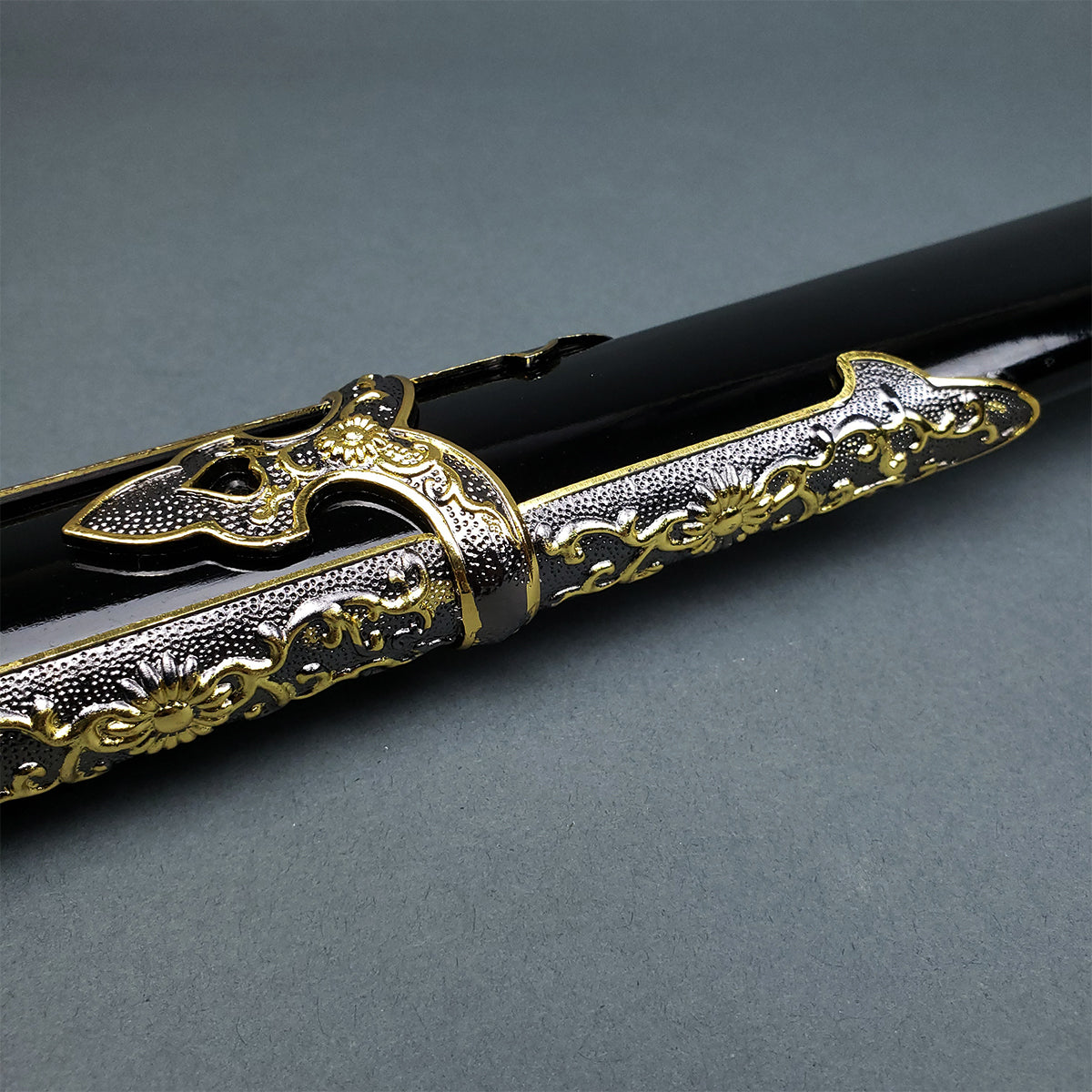 Musha Ceremonial Jintachi Katana (Black) - Musashi Swords